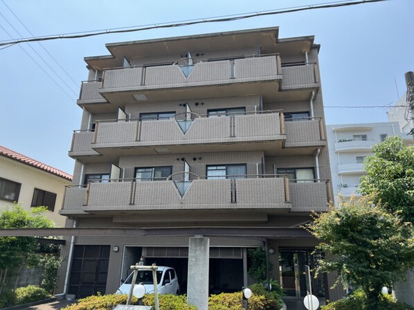 イスズベル八代の物件外観写真